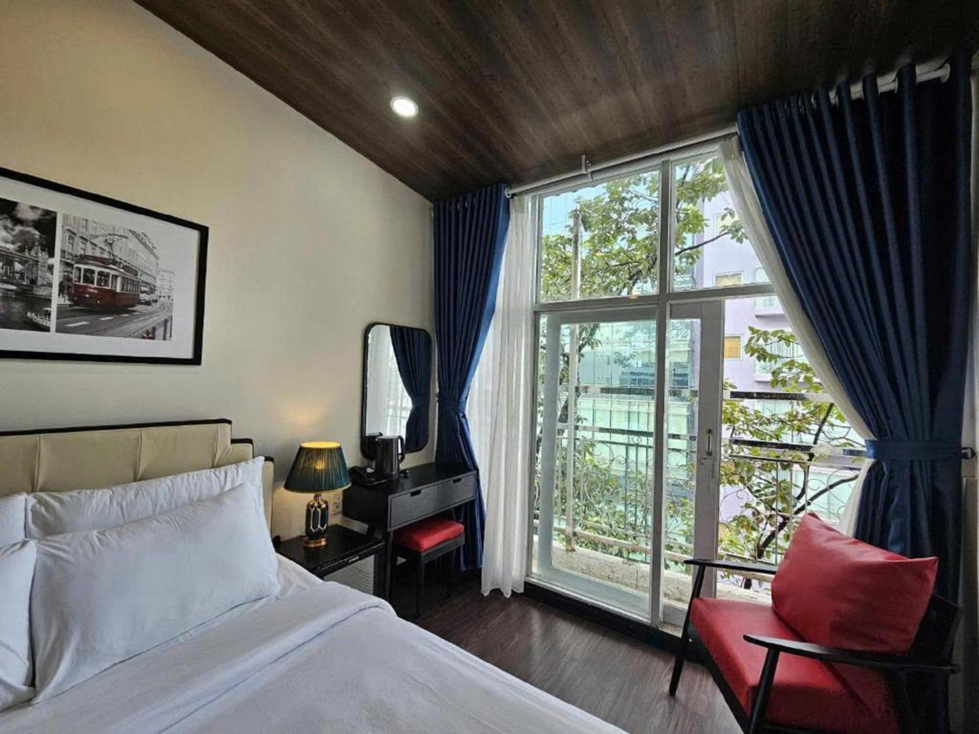 The Passion Suites Hotel & Spa Хошимин Екстериор снимка