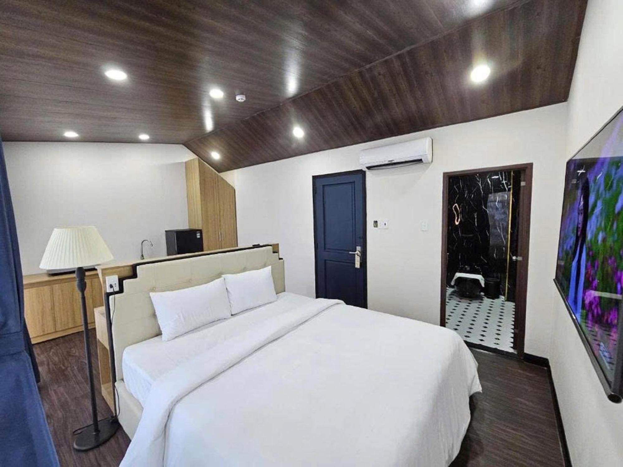 The Passion Suites Hotel & Spa Хошимин Екстериор снимка