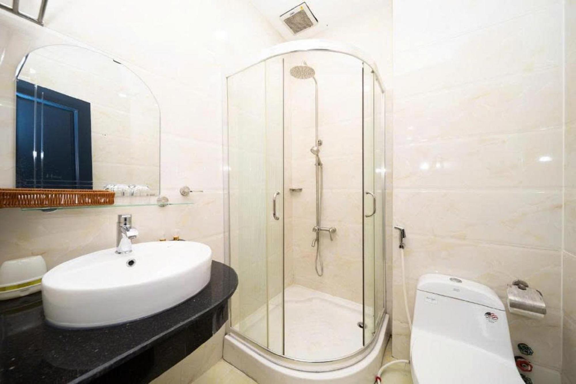 The Passion Suites Hotel & Spa Хошимин Екстериор снимка